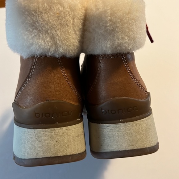 NEW Bionica Diablo Women’s Tan Shearling ankle all weather waterproof lace boots - Picture 5 of 12